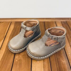 Petit Nord Scallop Edge T-Bar Leather Girl’s Shoes
